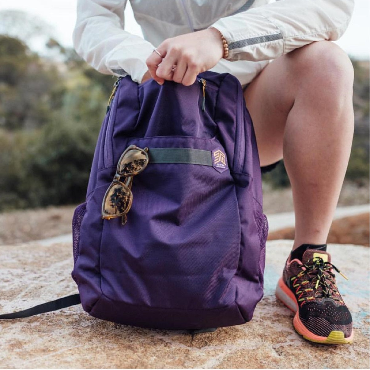 stmgoods_Stories_Saga_purple_outdoor.jpg