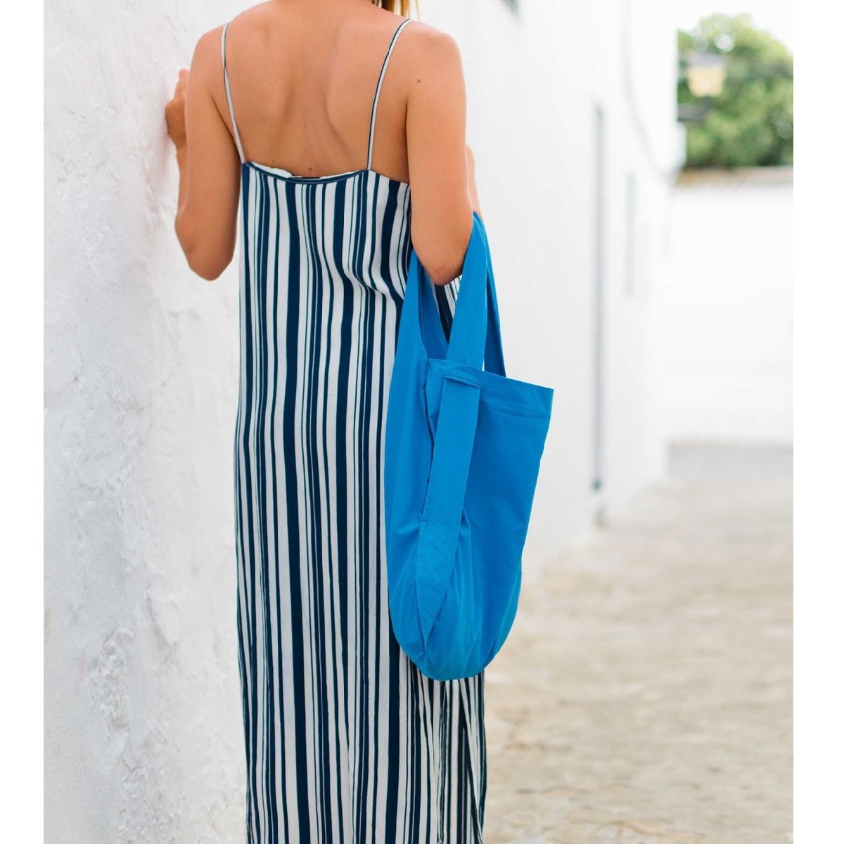 Notabag_Blue_bag_convertible_tote.jpg