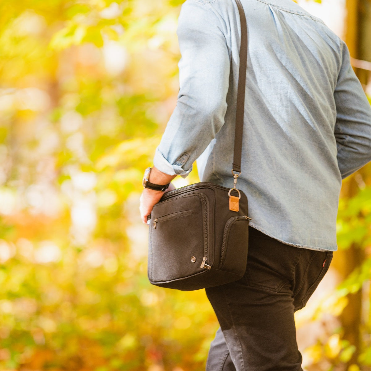 PKG-POLSON-Camera-Bag-lifestyle-woods.jpg
