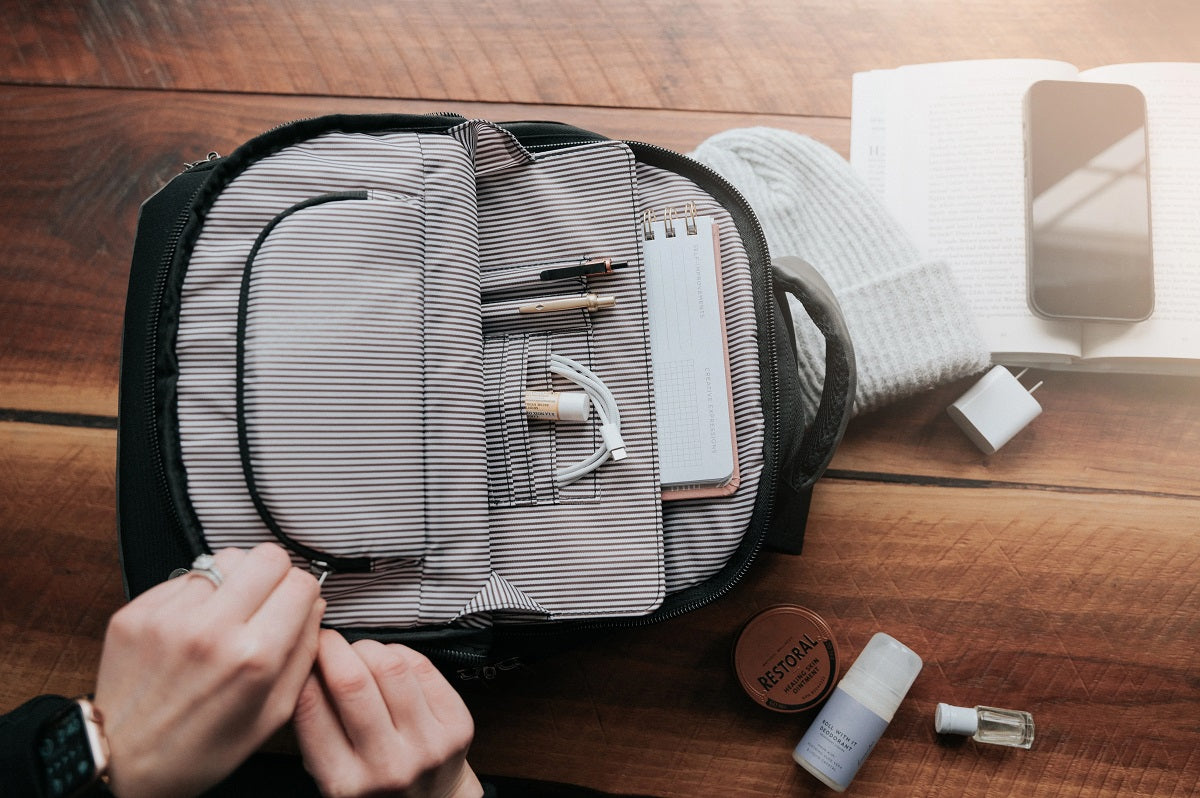 PKG_DURHAM_commuter_backpack_black_grey_style.jpg