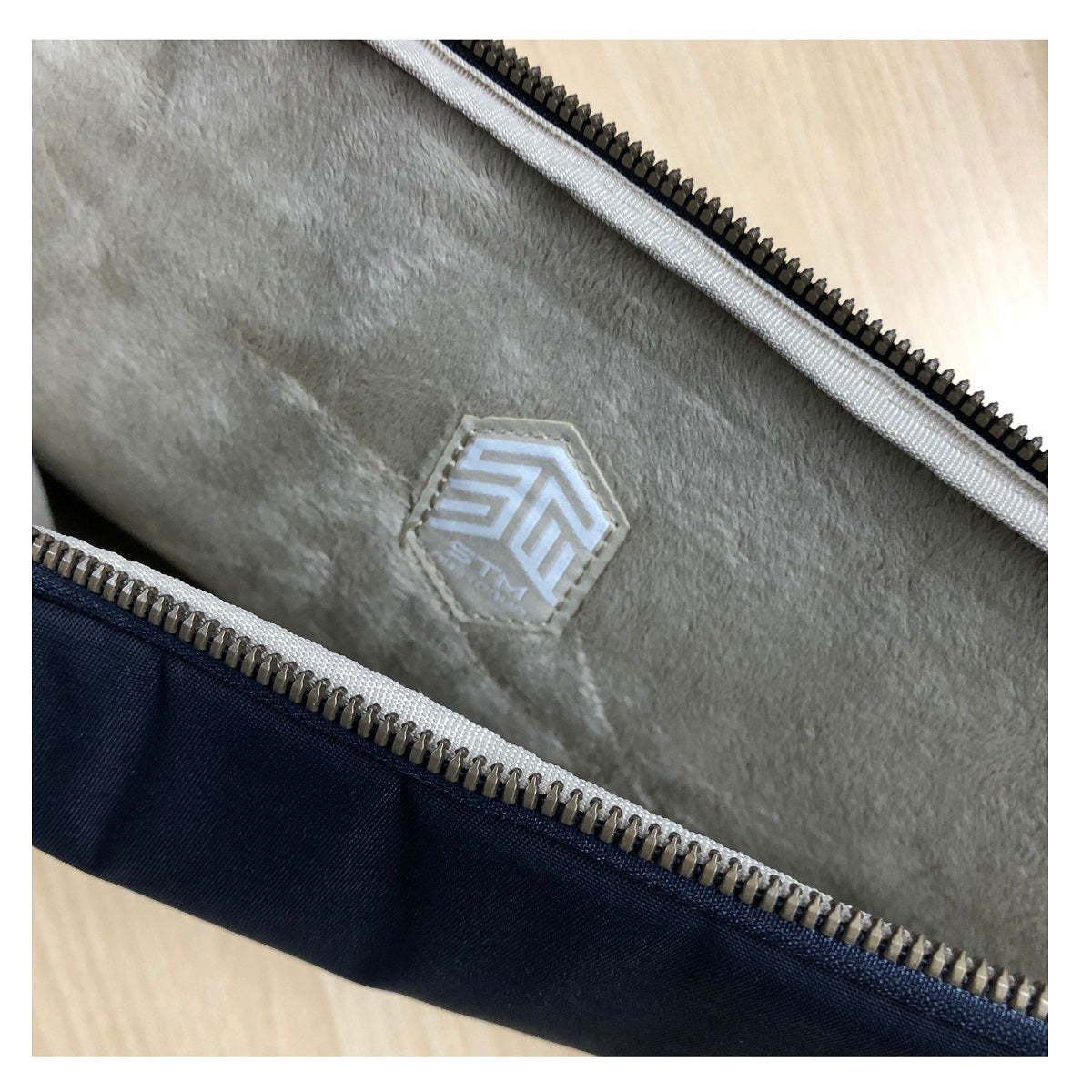 STM-Grace-Sleeve-Might_sky_back-protective-soft-lining_93a8bbfb-420b-4cbb-bbc6-a86d126a8f1a.jpg