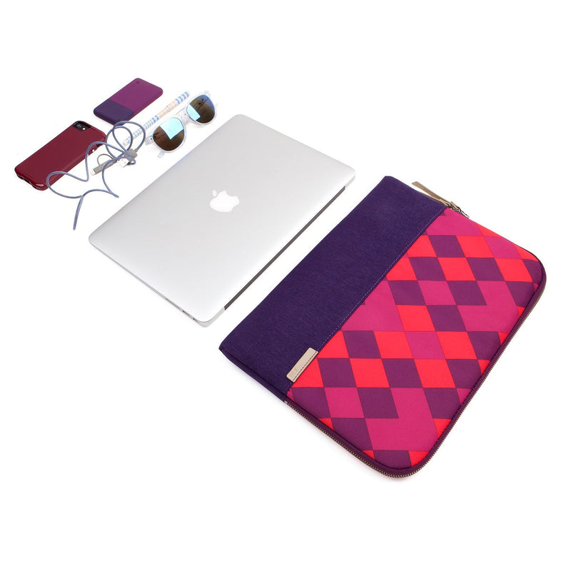STM-Grace-laptop-Sleeve-Purple-Diamonds-macbook_8c25cccd-f443-4db4-8f66-c11d6498c341.jpg