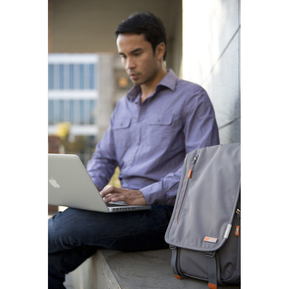Small laptop shoulder bag deals